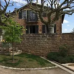 Hotel Contact Le Savigny &