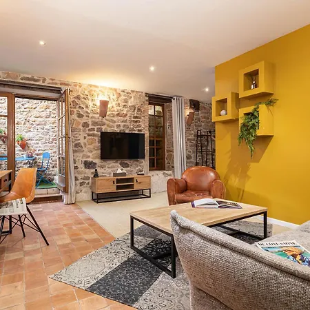 Hotel Contact Le Savigny&spa Blacé