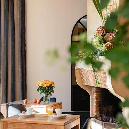 Contact Le Savigny & Blace