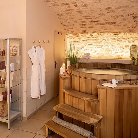 Hotel Contact Le Savigny&spa Blacé