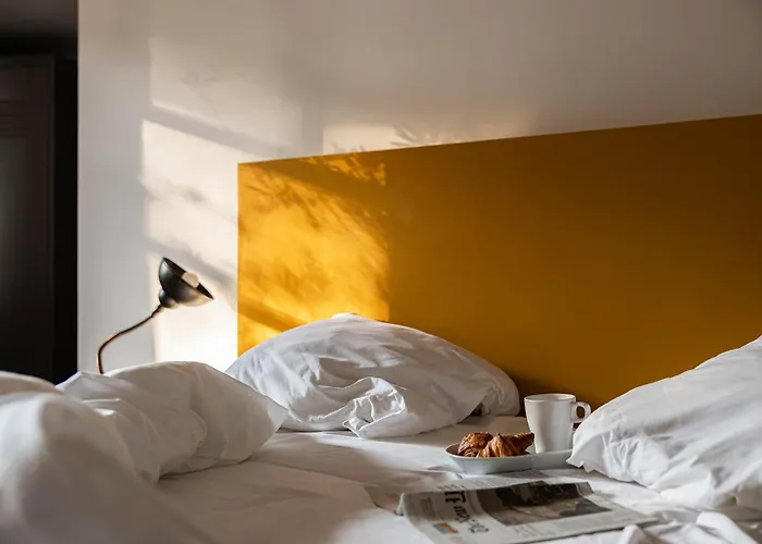 Hotel Contact Le Savigny &