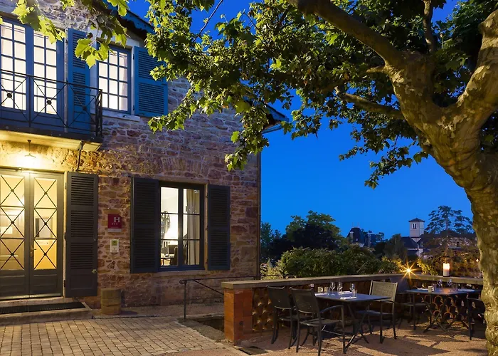 Hotel Contact Le Savigny &