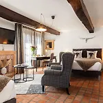 Contact Le Savigny & Hotel 3*