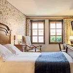 Contact Le Savigny & Hotel