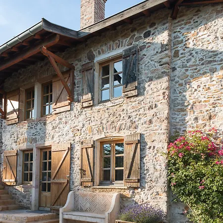 Hotel Contact Le Savigny & Blace