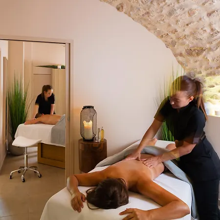 Contact Le Savigny & Hotel 3*