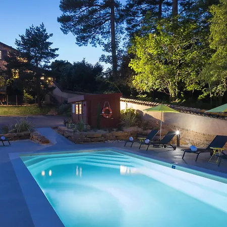 Contact Le Savigny & Hotel 3*