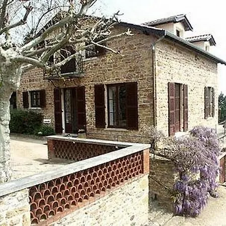 Hotell Contact Le Savigny & Blacé