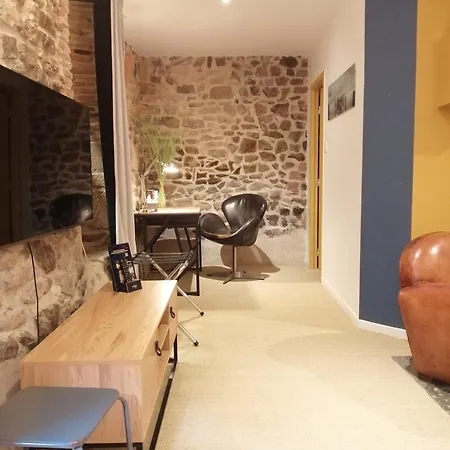 Contact Le Savigny &