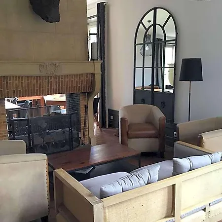 Hotel Contact Le Savigny &