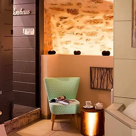 Hotel Contact Le Savigny &