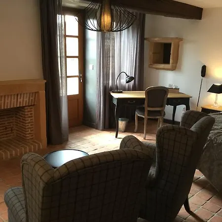 Hotel Contact Le Savigny &