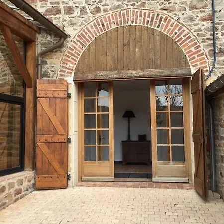 Hotell Contact Le Savigny & 3*