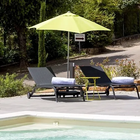 Contact Le Savigny & Hotel 3*