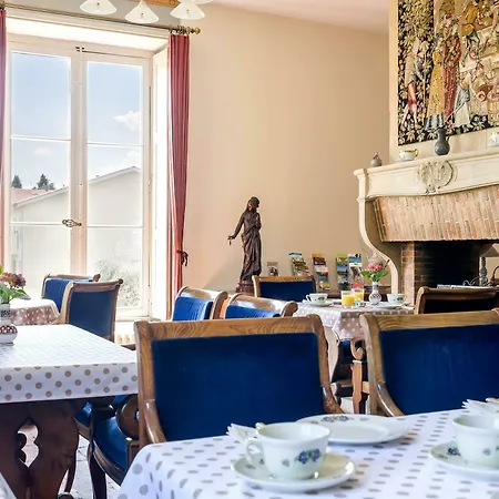 Contact Le Savigny & Hotel Blace